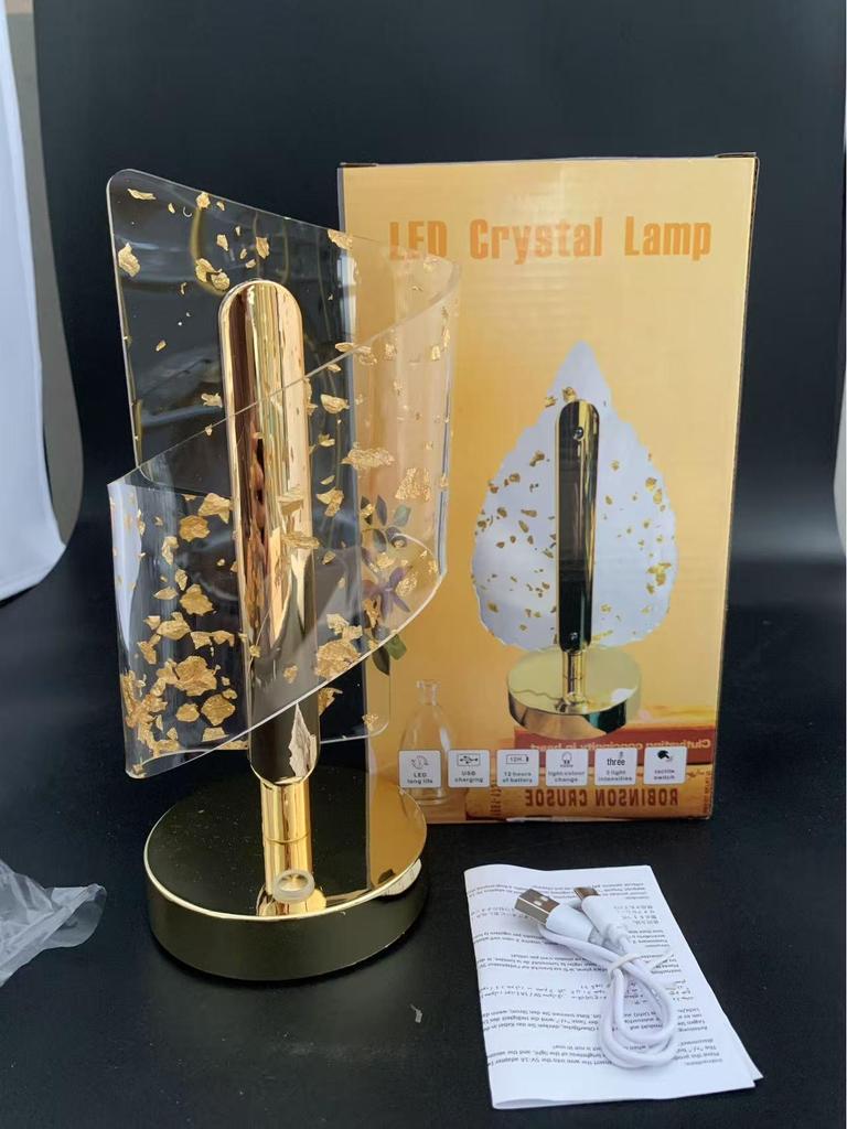 Nordic Acrylic Butterfly Table Lamp – Creative Bedside & Bar Atmosphere Decor Lamp for Hotels and Bedrooms.