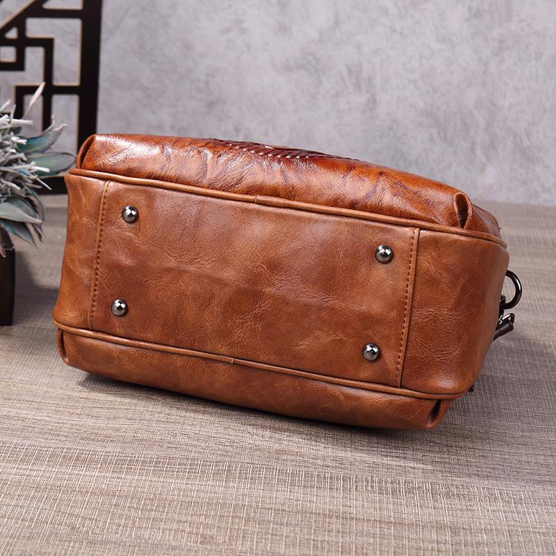 Vintage Chinese Style Shoulder Crossbody Bags for Women Embossing Print Tote Bags Large Capacity Multi-Pocket Soft Handbags