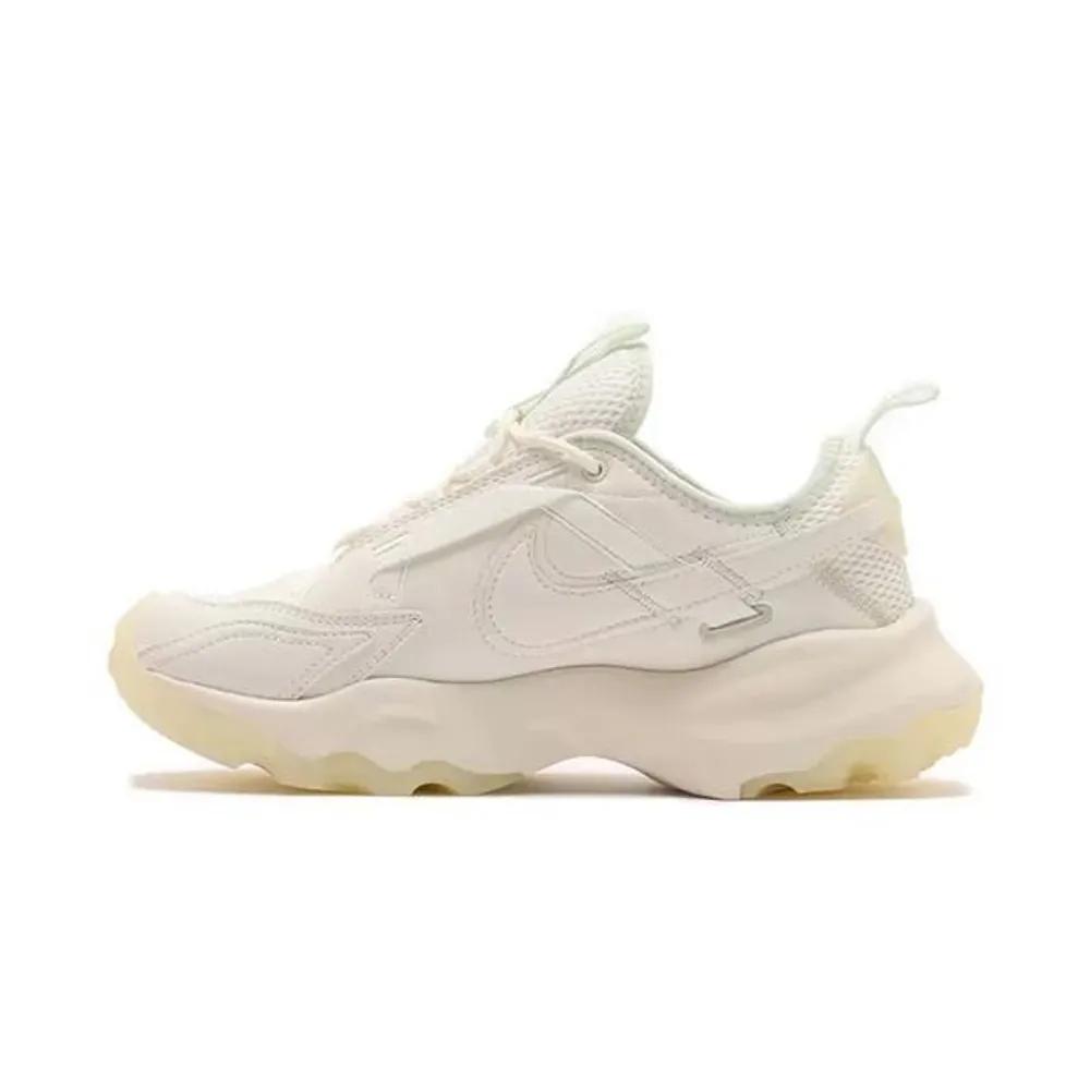 Nike Women s TC 7900 Sneakers HF4304-133 230