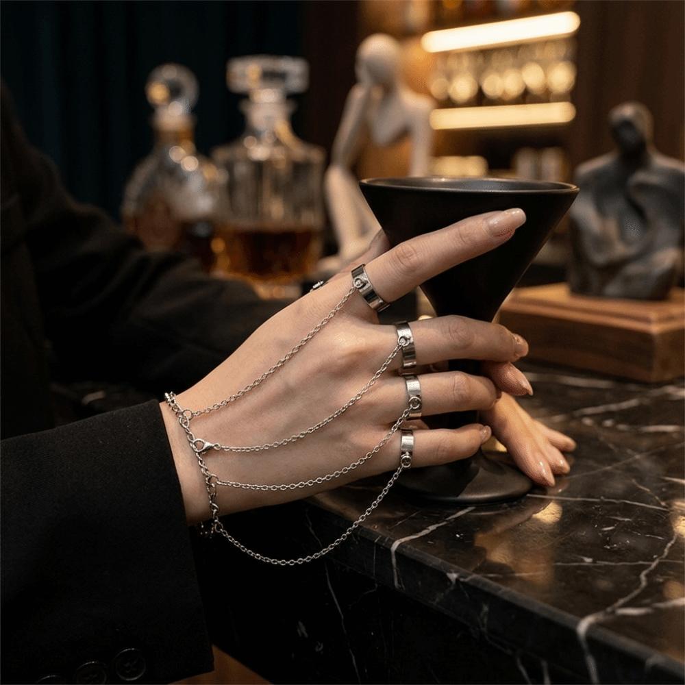 Abnehmbares Punk-Armbandring Gothic-Fingerkette Cooles Design Handgelenkarmbandring Unisex