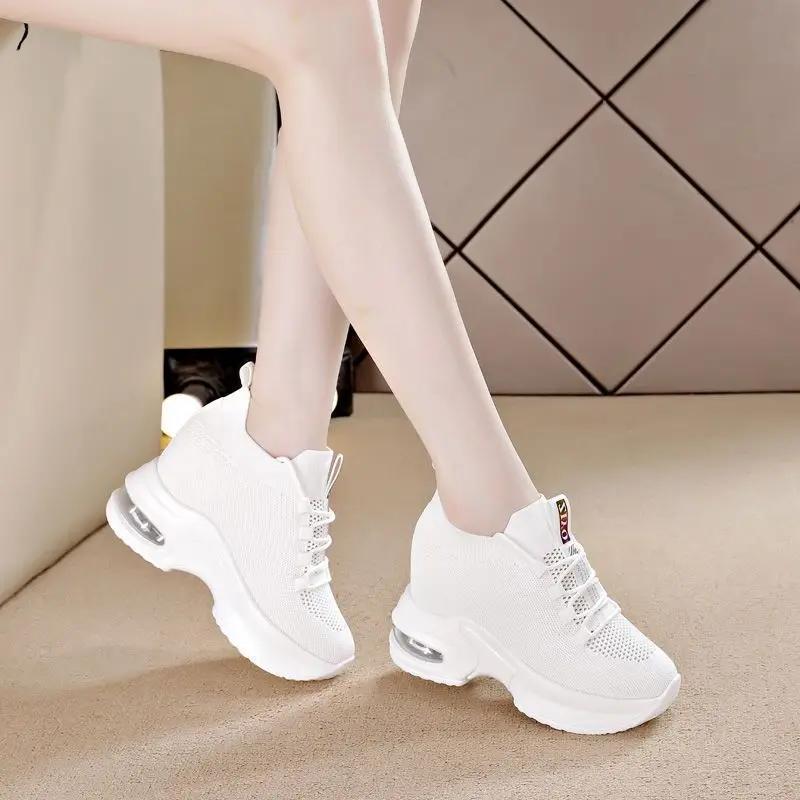 Невидимая женская обувь, увеличивающая рост, миниатюрная, весенне-летняя, повседневная летняя спортивная обувь с толстой подошвой и наклоном, дышащая 35