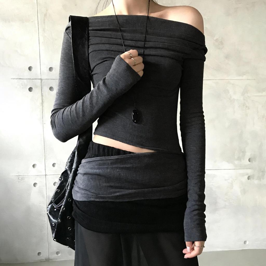 Spicy Girl Pleated One-Shoulder Cut-out Long-Sleeve Slim-Fit Top