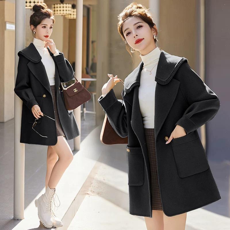 Elegante e grazioso cappotto corto in lana da donna per autunno e inverno, vestibilità perfetta e look di alta qualità