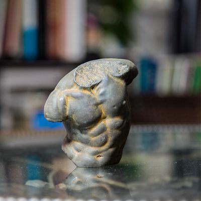 European Male Body Figurine Retro Character Statue Creative Home Art Decoration Living Room Office Desktop Wine Cabinet Ornament