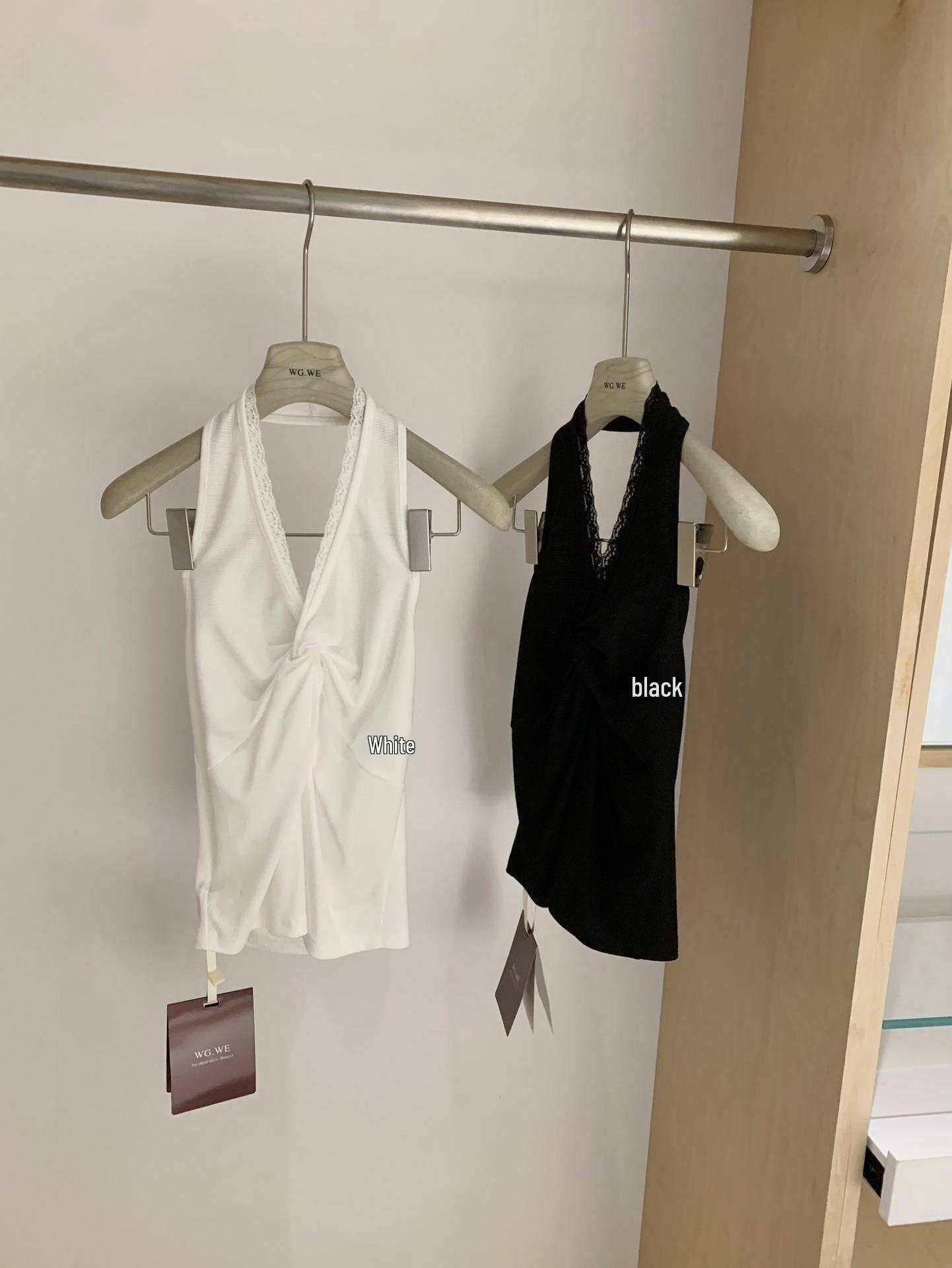 Women s V-neck Lace Trim Halter Sleeveless Spring/Summer Top WGWE8795 Small чёрный