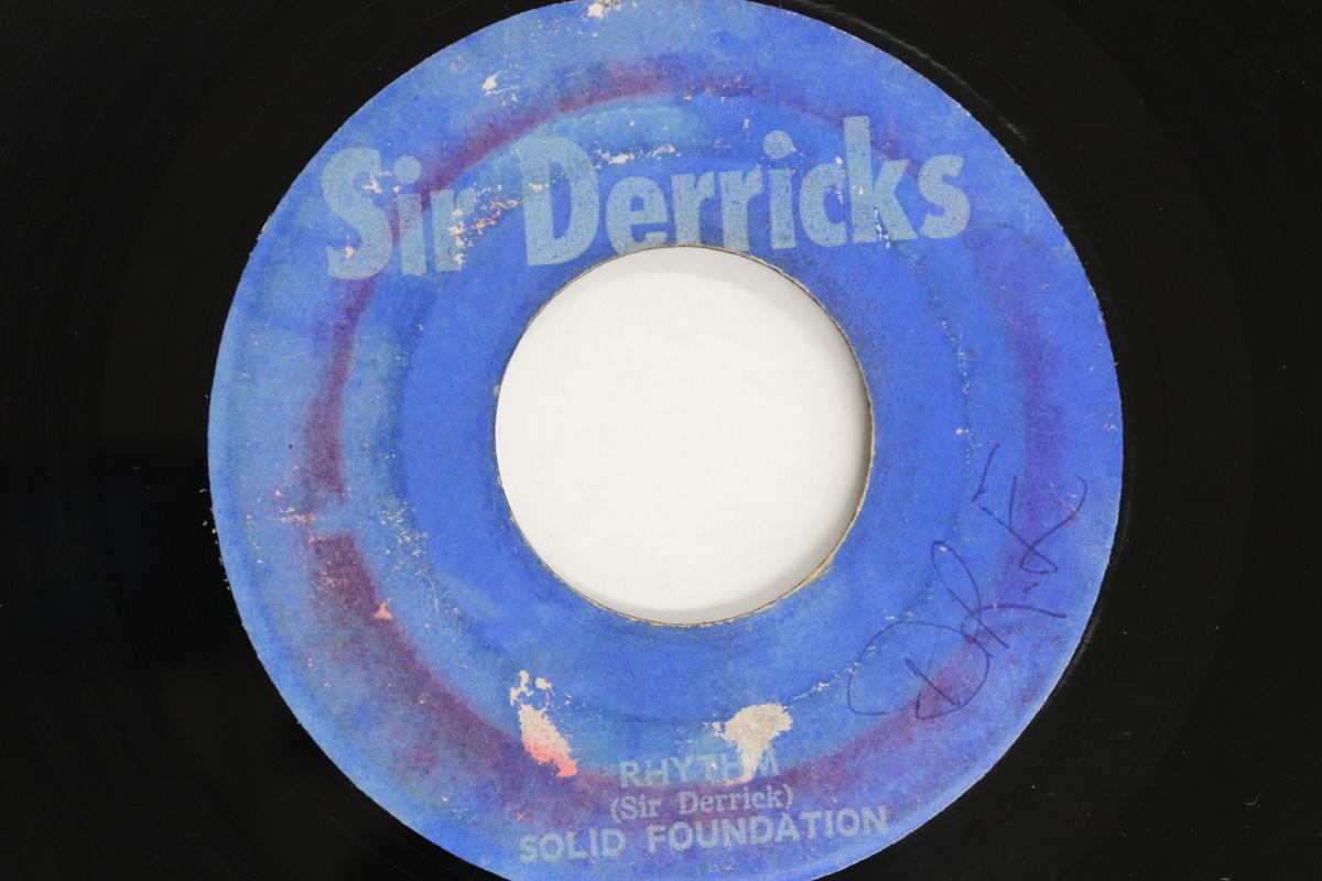 

7inch Record SOLID FOUNDATION - Solid Funk NONE SIR DERRICKS US Soul/Funk Used