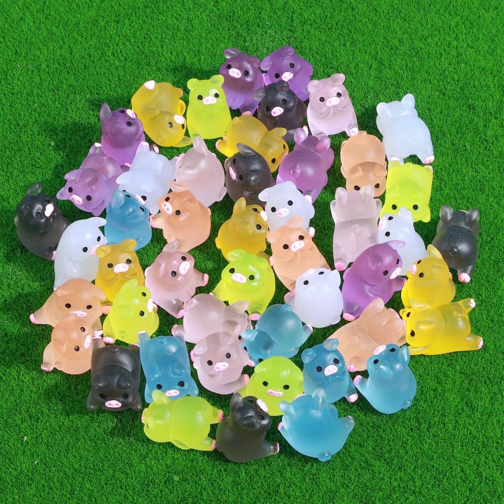 20/6pcs Resin Cute Glow-In-The-Dark Piggy Ornament DIY Keychain Micro-Landscaping Accessories Home Desktop Car Decoration