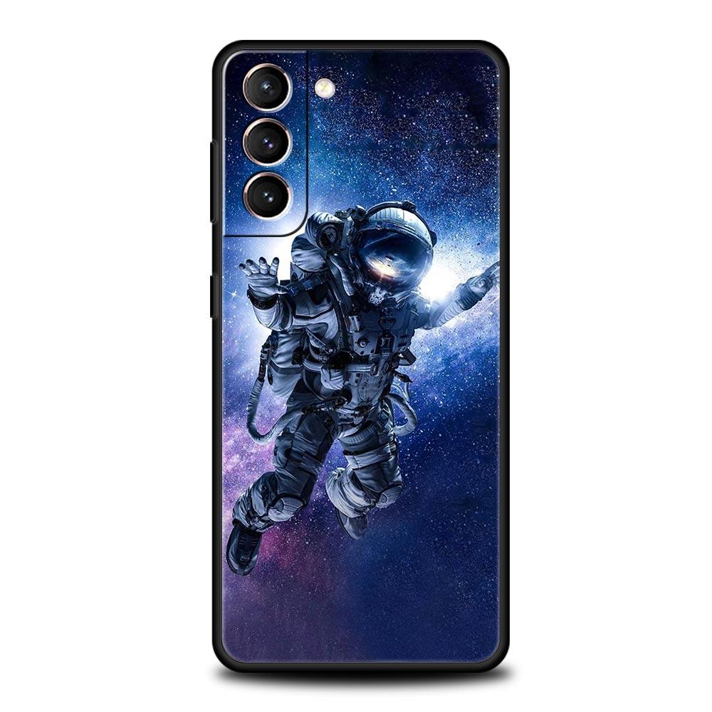 Cute Astronaut Moon Phone Case For Samsung Galaxy S23 S22 S21 S20 FE Ultra 5G S10 S10E S9 S8 Plus 10 20 Silicone Cover Bumper