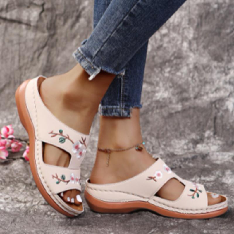 New Summer Women Embroidery Slide Sandals Vintage Embroidery Design PU Leather Slipper Gift Casual Wedges Slippers