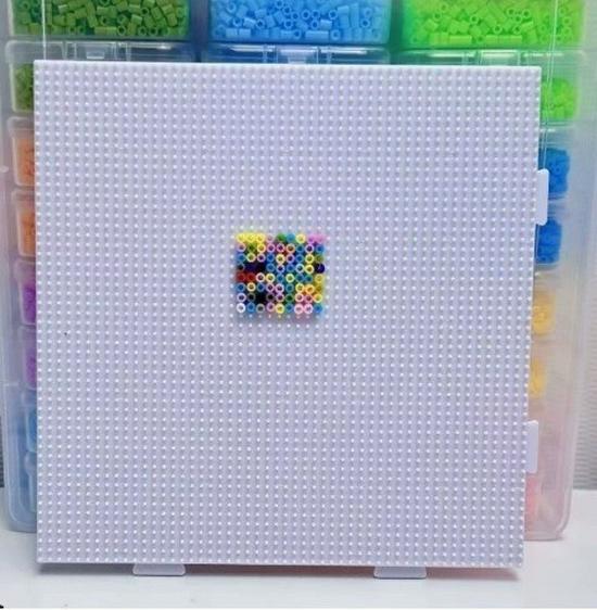Planche à Perles Perler 78 Broches Résistante aux Hautes Températures, Outil à Base Épaisse Non Déformable.