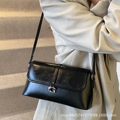 Simple and Textured Versatile Shoulder Bag Women's 2025 New Fashion and High-end Commuter Bag Women's Niche Underarm Bag