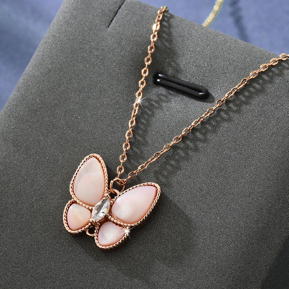 Butterfly Girl Fashionable and Versatile Butterfly Clavicle Chain Classic Temperament Sweet Pendant Necklace 60CM(Necklace Long)