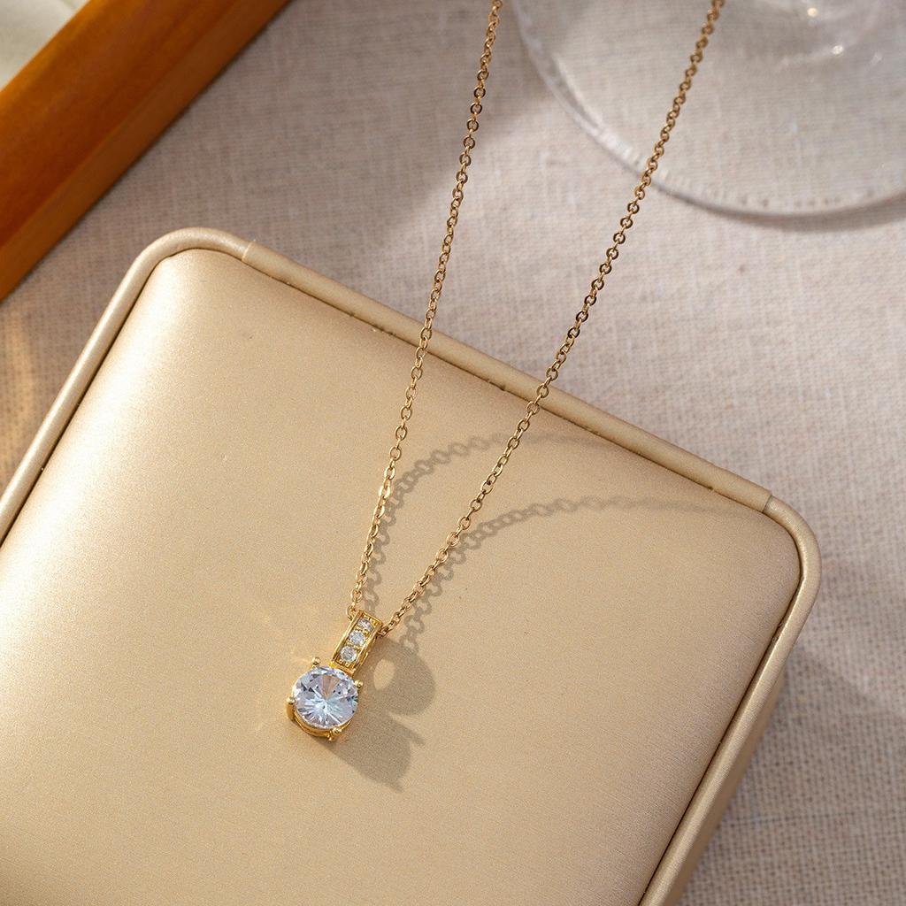 Micro Paved Titanium Steel Cross Pendant Necklace For Women Stylish Versatile Delicate Collarbone Chain