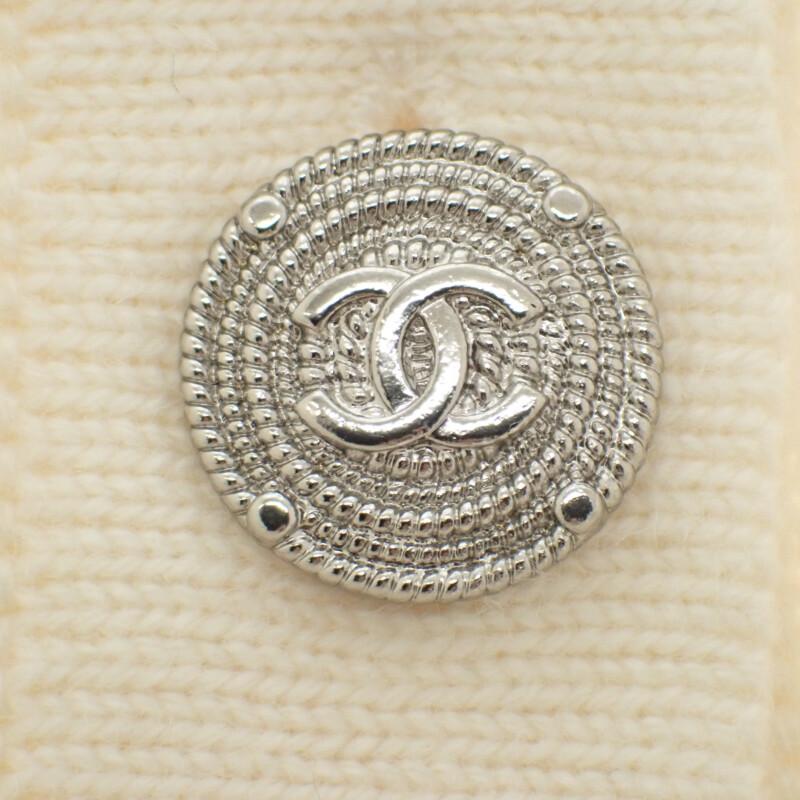 Chanel P43016K04343_AW005 34 Cardigan White Cashmere Women
