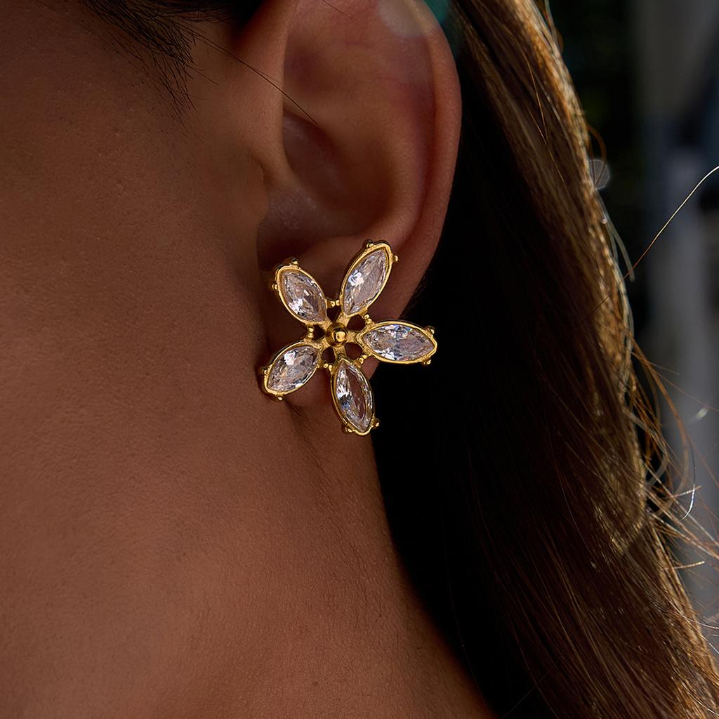 European and American stainless steel zircon stud earrings flower earrings popular titanium steel niche