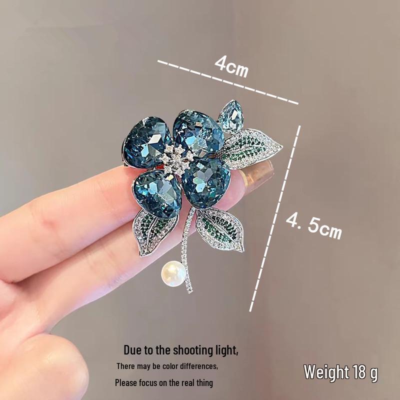Exquisite Butterfly Rhinestone Brooch - Versatile 3D Floral Alloy Accessory for Women