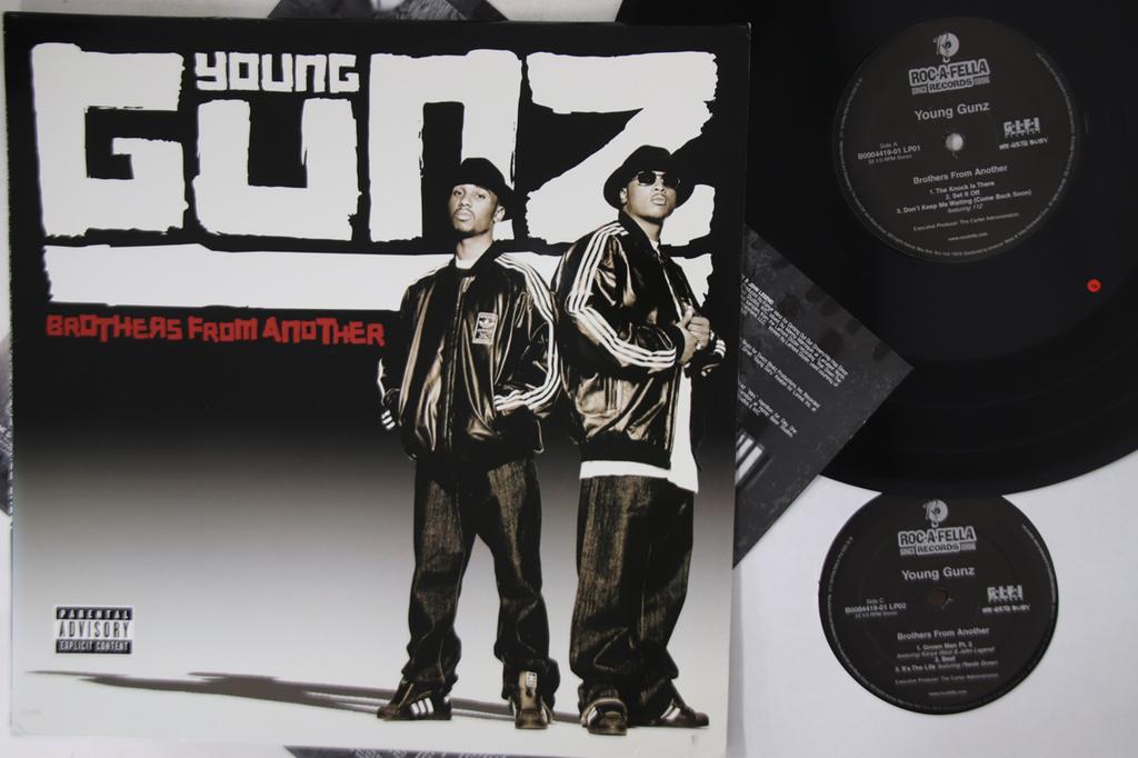 LP Record YOUNG GUNZ - Brothers From Another B000441901 ROC A FELLA 2005 US Rap & Hip-Hop/R&B Used