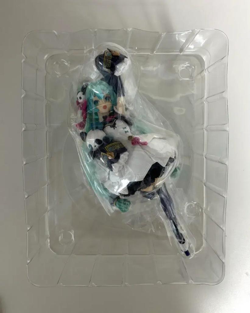 Hatsune Miku Modern China Figure Box Packaging Used