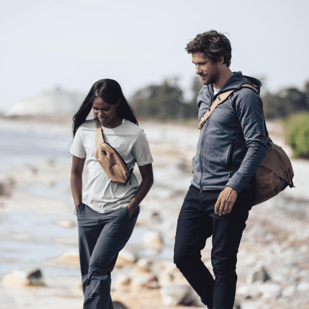 Thule Aion Sling Bag Nutria Shoulder Bag