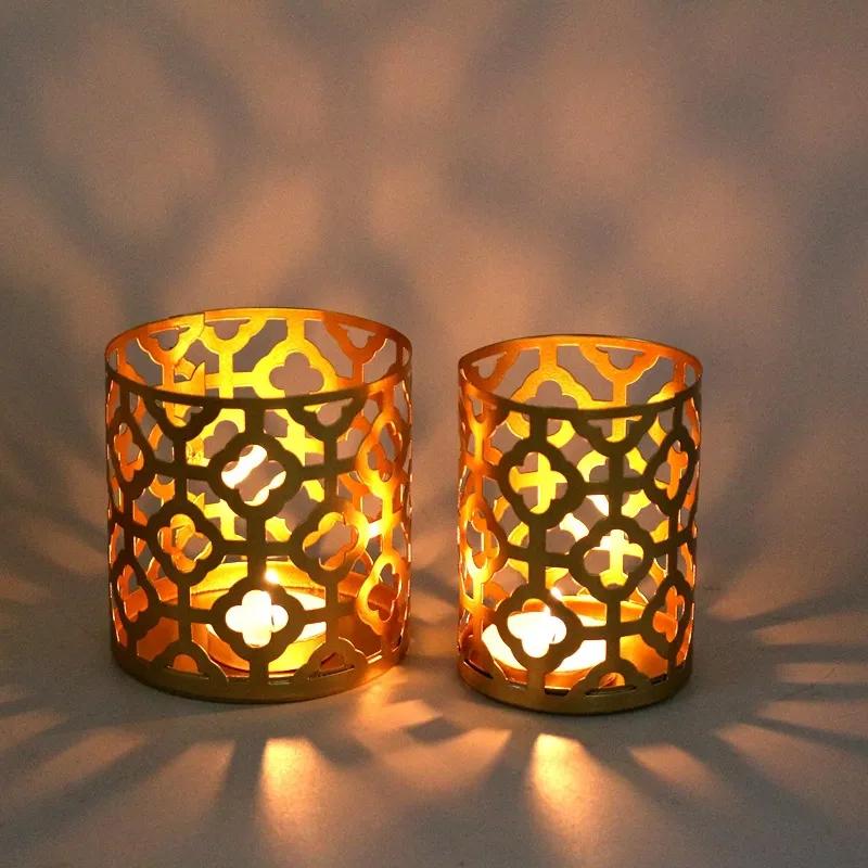 Nordic Style Candlestick Golden Geometric Hollow Iron Candlestick Creative Aromatherapy Candle Cup Home Decoration Ornament YLE614