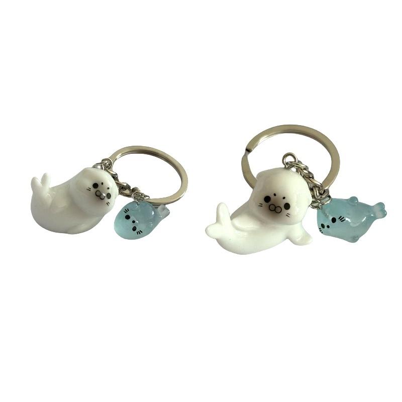 1/2/4 Stück Cartoon 3D Leuchtender Seelöwe Schlüsselanhänger Niedliches Tier Taschenanhänger Dekoration Auto Schlüsselring Geschenk für Paare