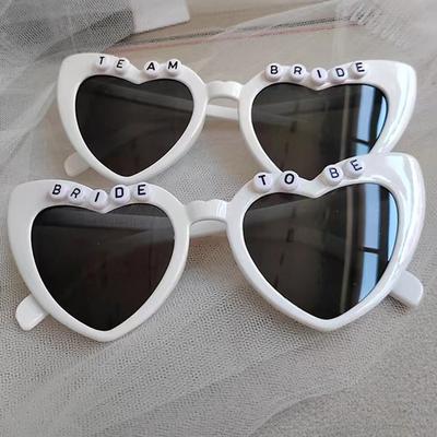 Just Married Herzförmige Sonnenbrille Hochzeit Brautjungfer Braut zu sein Foto-Requisiten Team Braut Brautparty Junggesellinnenabschied