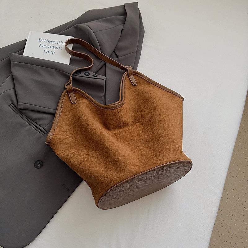 

Retro Lazy Wind Underarm Bag Women s Autumn New Fashion Commuter Tote Bag Large Capacity Mother and Child Shoulder Bag