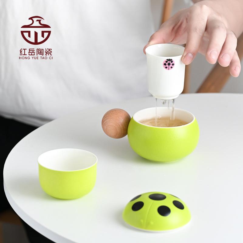 Travel Portable Express Cup Outdoor Double Tea Travel Tea Set Ceramic Travel Couple Tea Cup One Person Tea Maker