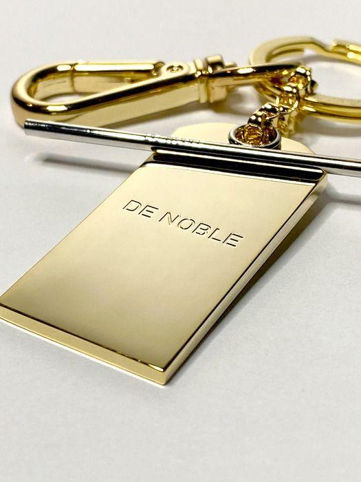 

DE NOBLE THE LABEL Mirroring Label Keyring COMBINATION