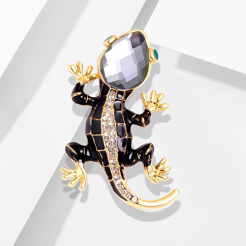 

LIZARD BROOCH Pin Salamander Black Rhinestone Enamel Costume Jewelry