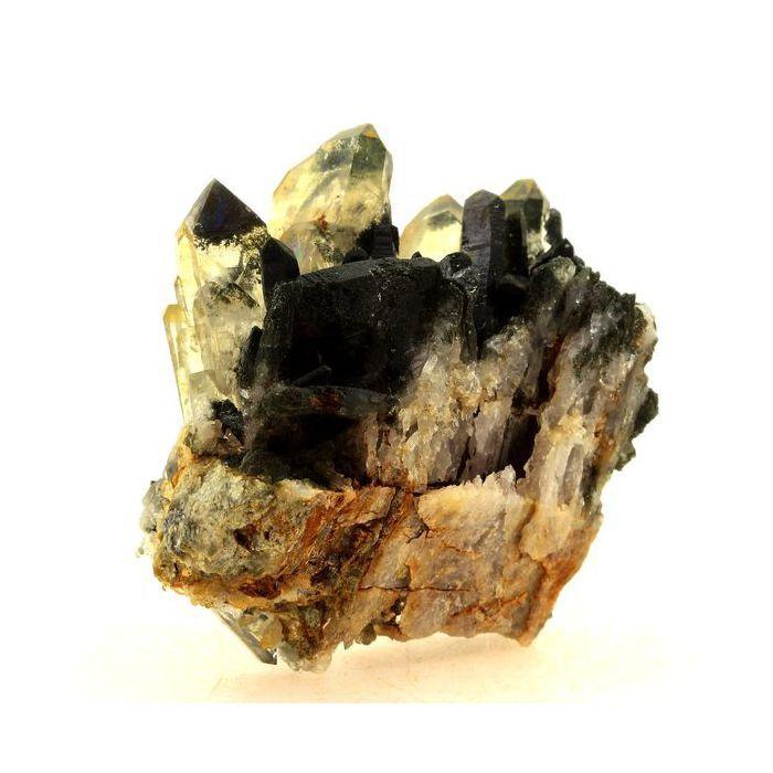 Pierres et Minéraux. Quartz à Ame + Chlorite. 279.0 ct. L'Alpe d'Huez, Glacier de Sarenne, Bourg d'Oisans, France..