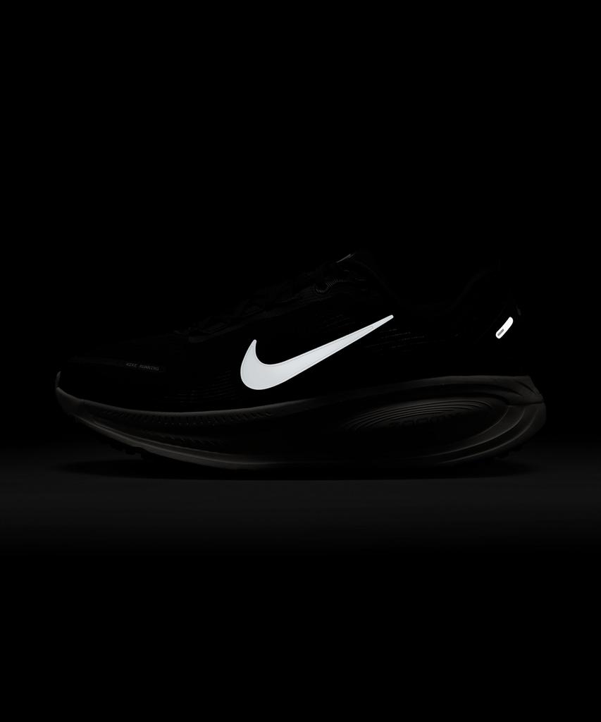 Nike Vomero 18 W - Black:Coconut Milk:Light Iron Ore:Summit White / Hm6804-005