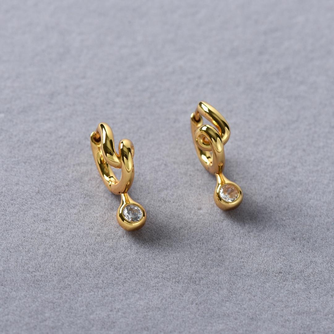 Niche Design Sense, High-Grade Metal Twisted Wire Earrings, Inlaid Zircon Ear Buckles, Trendy Personality, Fashionable Temperament Earrings