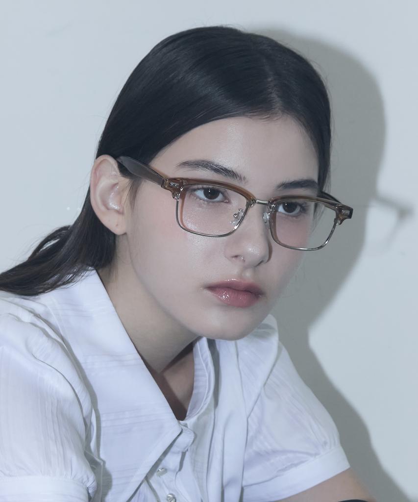 Oateu Noor Glasses [Brown Crystal]