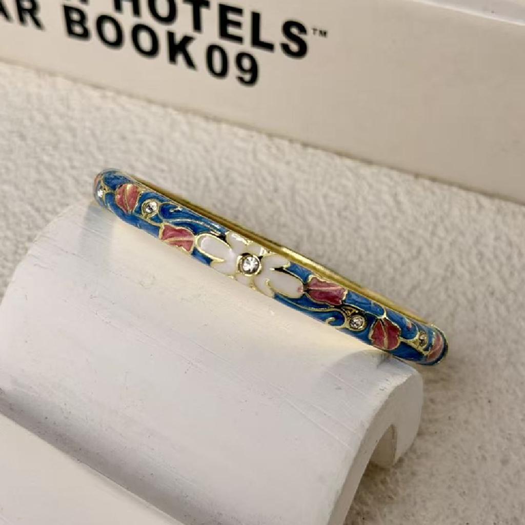 Vintage Enamel Flower Rhinestone Bangle Bracelet Women Alloy Oil Drip Floral Cuff Bracelet Boho Party Jewelry Gift
