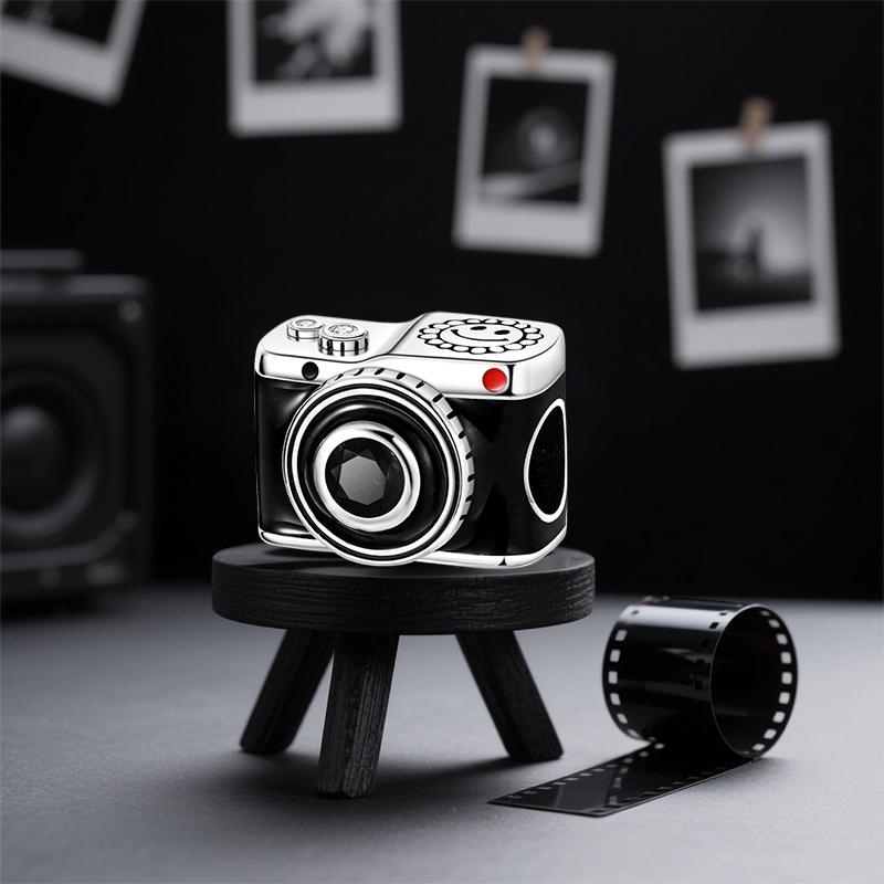 S Copper Charms Beads Pendant Black Camera Beads Fit Original Bracelet Charms Women Fashionable Jewelry