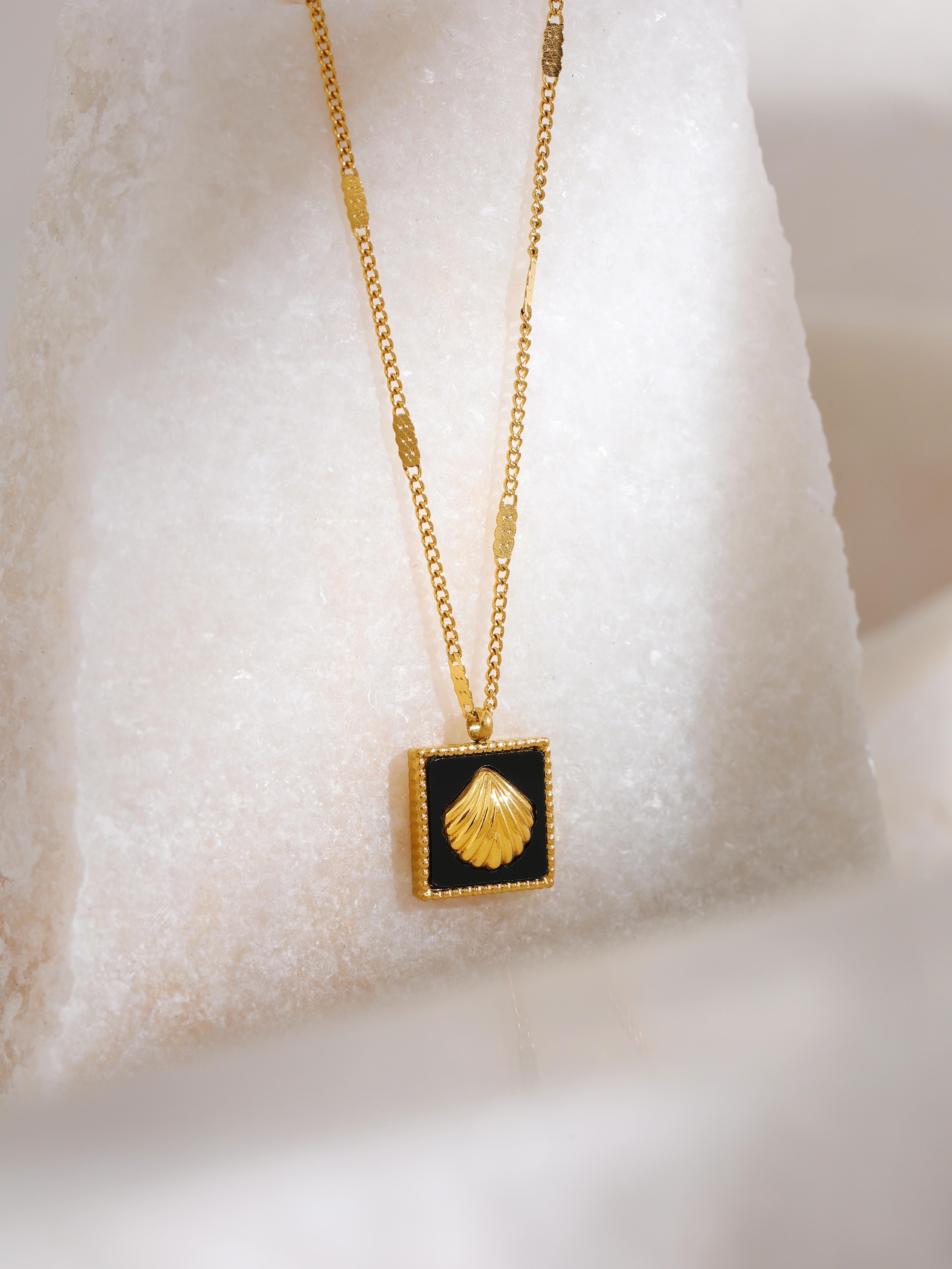 Женское ожерелье с подвеской в ​​виде черной квадратной ракушки Eetit — фото 3