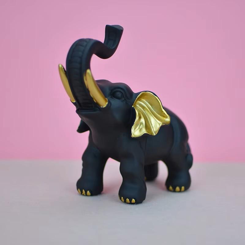 1 Piece of Black Gold Lucky Elephant Statue Ornament, Accessible Luxury Art Style, Living Room Desktop Decoration, Home Soft Decoration Display Good