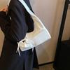 2024 Nye fasjonable, allsidige skuldervesker Høykvalitets underarmsvesker Vestlig stil håndvesker
