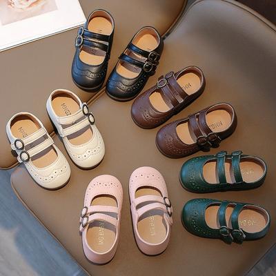 Petites chaussures pour enfants printemps et été nouvelles chaussures de princesse à semelles souples et jolies chaussures à tête ronde Velcro respirantes simples pour femmes