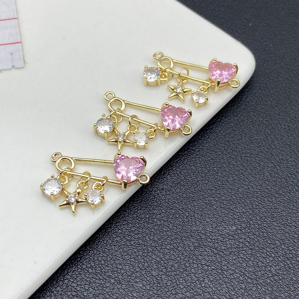 Rhinestone Heart & Star Brooch: Full Diamond DIY Accessories for Handmade Bracelets & Necklaces.