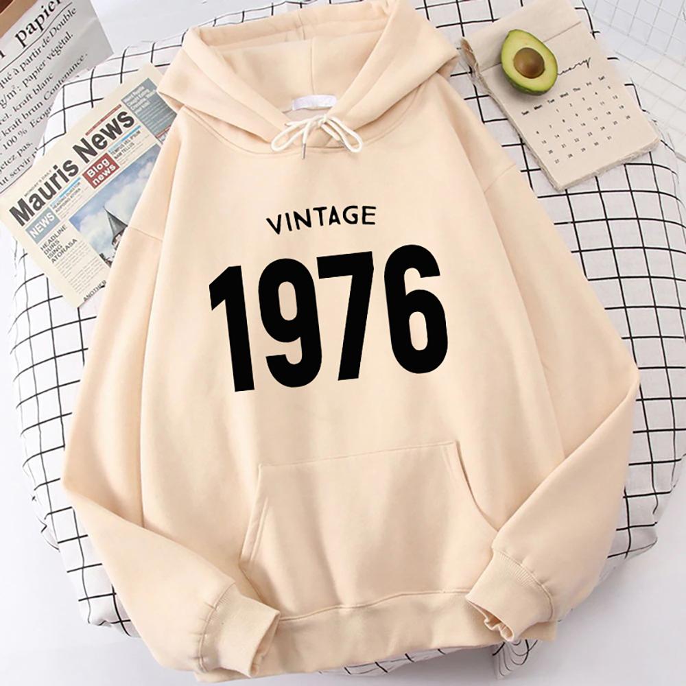 Hot Vintage 1976 Printed Women And Men Hoodies Loose Pullover Hooded Plus Size Autumn And Winter Long Sleeve Couple Sweatshirt