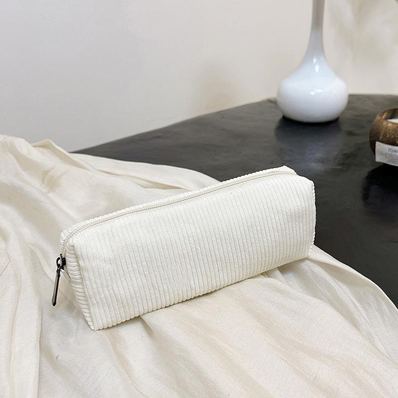 Retro corduroy solid-color pencil case artistic and minimalist stationery bag green