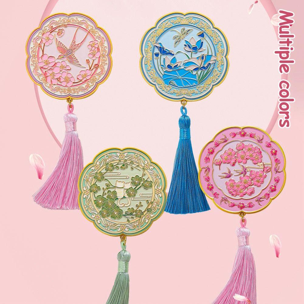 Portable Makeup Mirror Relief Design Cosmetic Mirror Exquisite Handheld Mirror  Tourist Souvenirs