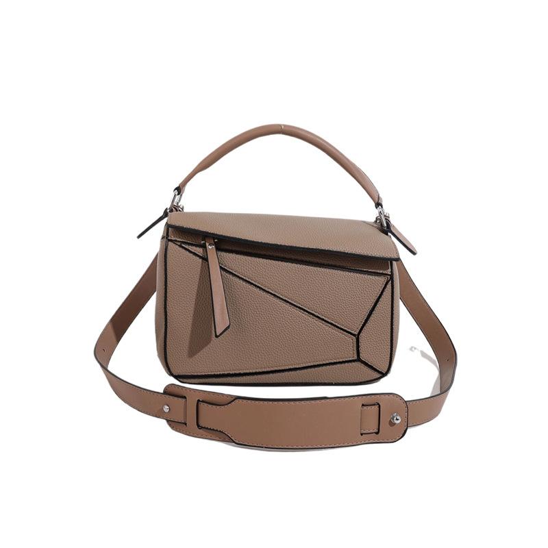 Lychee Pattern Portable Shoulder Messenger Bag, Fashionable and Practical.