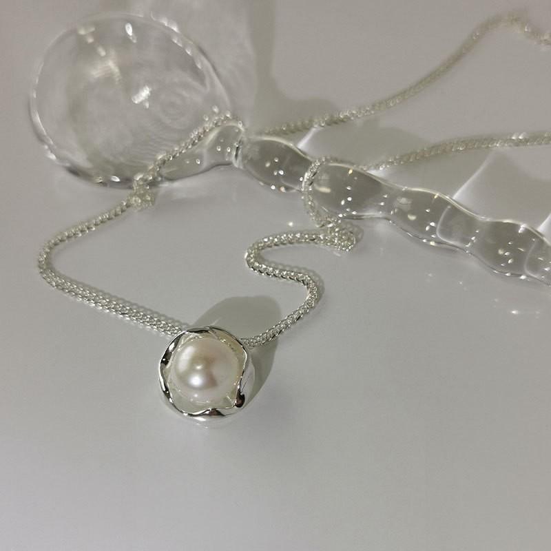 Wind Pearl Shell Summer Necklace Women'S Bow Does Not Fade Design Sense Collarbone Chain Jewelry