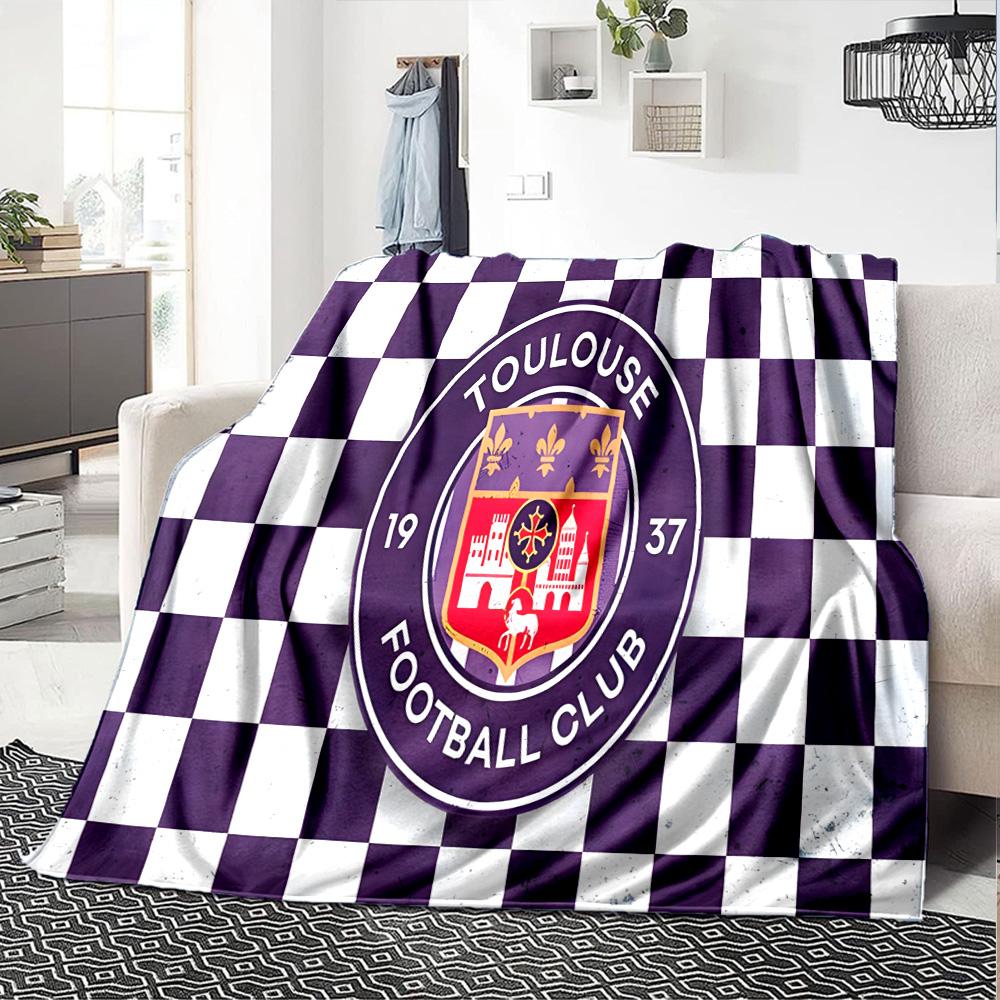 Toul-ouse Crest Design Flannel Blanket, Soft Polyester, Modern Design, All-Season for Camping, Travel, Gifts for Holidays or Birthdays