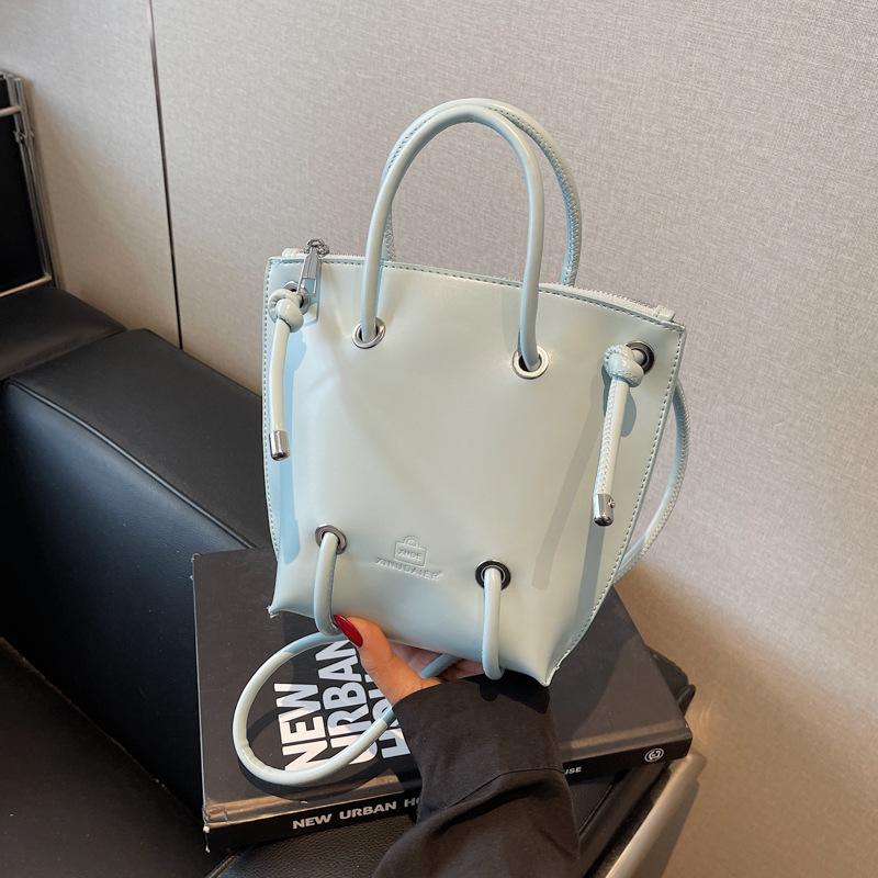 Summer small bag women's versatile new fashion niche shoulder messenger bag bucket bag