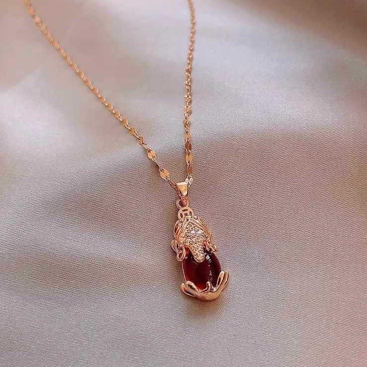 18K Gold-Plated Titanium Steel Lucky Bag Pendant Necklace for Women - Non-Fading, Light Luxury Clavicle Chain, Perfect Valentine's Day Gift