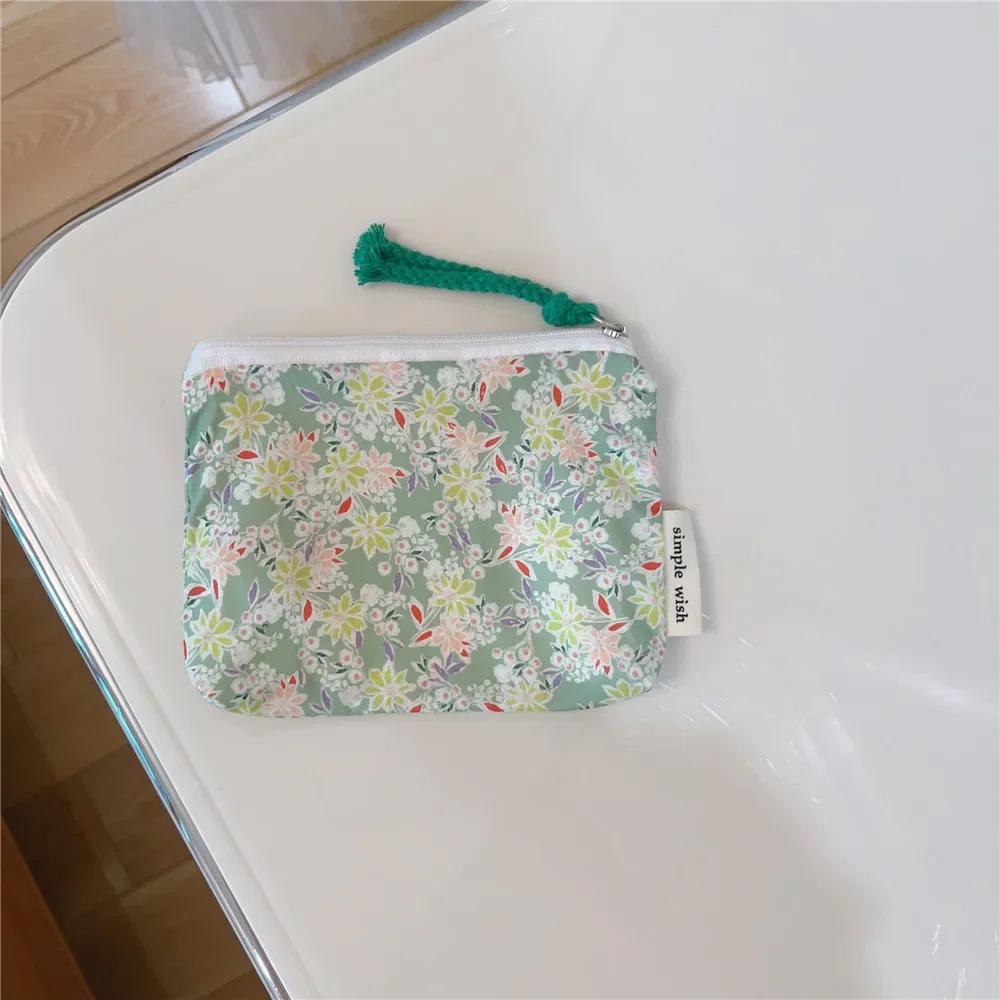 Cute Wallet Women Cotton Key Coin Purse Mini Coin Pouch Girls Floral Print Lipstick Sanitary Napkin Organizer Zipper Canvas Bags